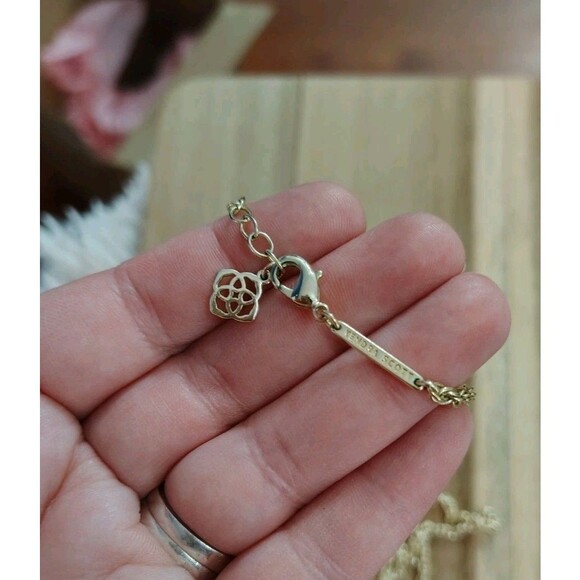 Kendra Scott Rae Mother of Pearl Pendant 14 kt Gold-plated - Picture 4 of 4